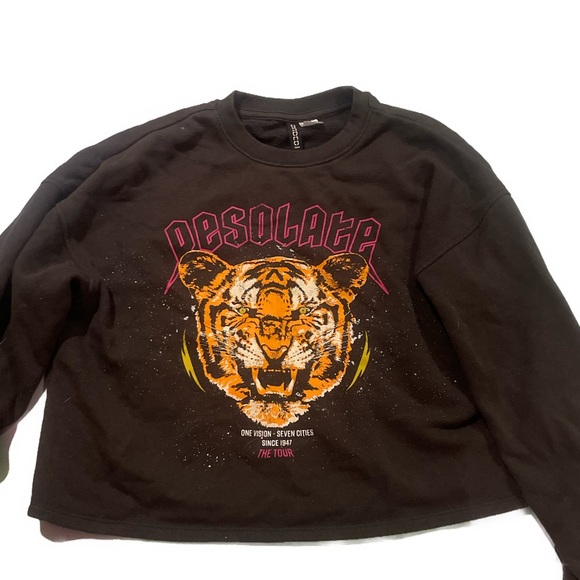 RARE Collector Desolate the Tour Size XS Women Grunge Rare Merch Crew Neck Swea… - Picture 1 of 5